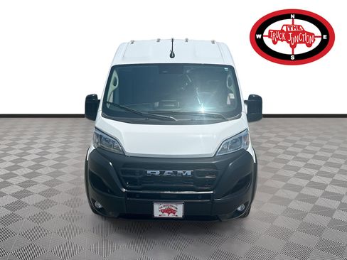 Used 2024 RAM ProMaster 2500 w/ Safety Group FWD image 2