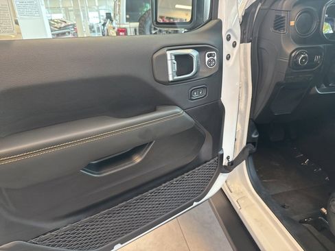 New 2025 Jeep Wrangler Unlimited Rubicon 392 image 14