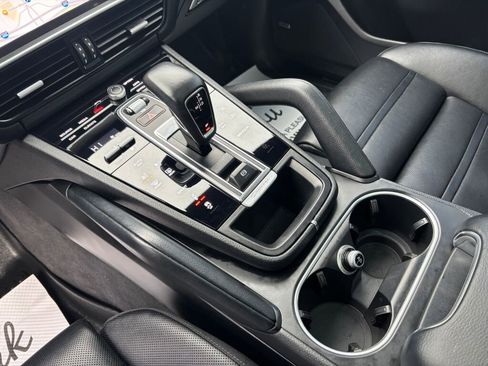 Used 2021 Porsche Cayenne S image 16