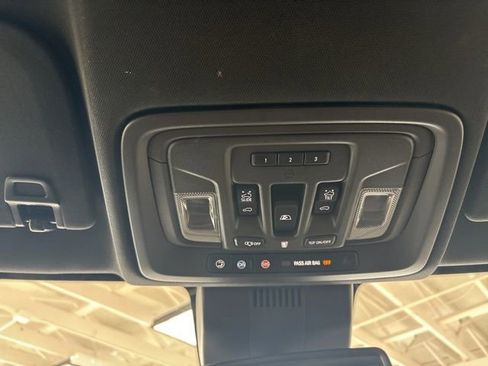 Used 2024 Chevrolet Silverado 1500 High Country w/ High Country Premium Package image 51