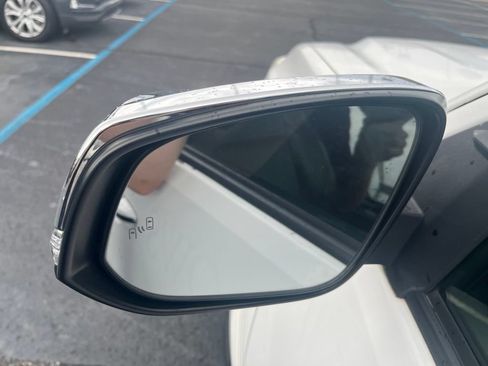 Used 2018 Toyota Tacoma Limited AWD/4WD image 15