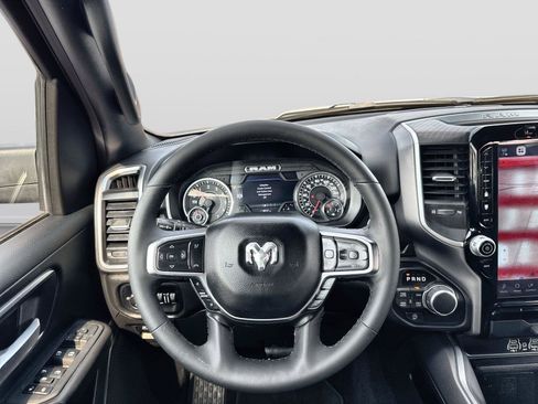 Used 2025 RAM 1500 Big Horn AWD/4WD image 16