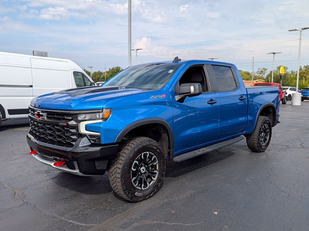 Used 2022 Chevrolet Silverado 1500 ZR2 w/ Technology Package AWD/4WD image 4