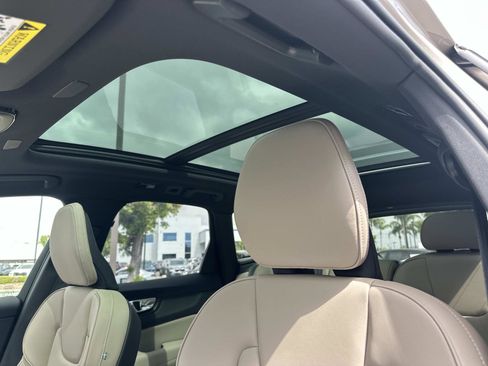 New 2026 Volvo XC60 B5 Plus w/ Climate Package image 24