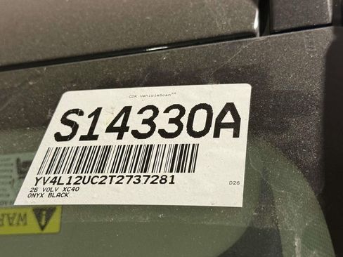 Used 2026 Volvo XC40 B5 Plus w/ Protection Package Premier AWD/4WD image 7
