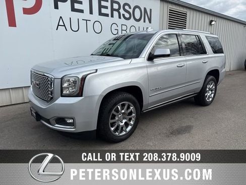 Used 2017 GMC Yukon Denali w/ Open Road Package image 8