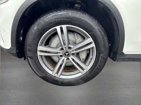 Used 2021 Mercedes-Benz GLC 300 4MATIC image 12