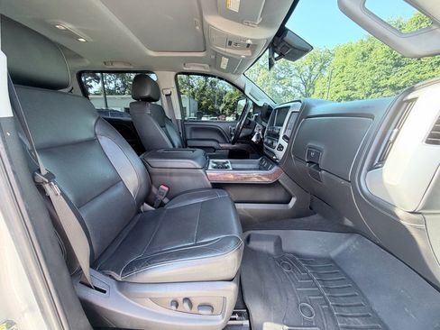Used 2018 GMC Sierra 2500 SLT w/ Driver Alert Package AWD/4WD image 26