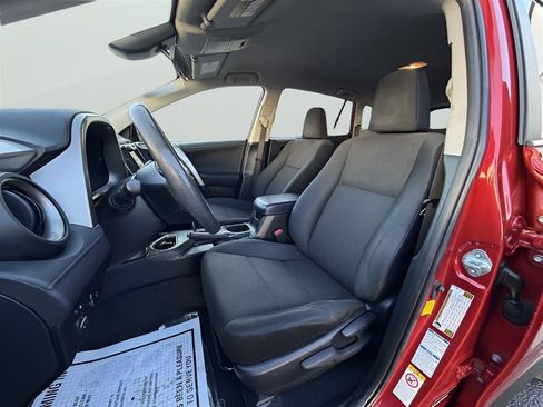 Used 2017 Toyota RAV4 LE w/ Carpet Mat Package image 24