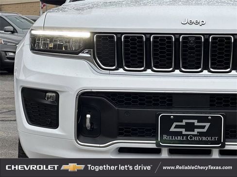 Used 2023 Jeep Grand Cherokee L Overland w/ Advanced Protech Group III image 9