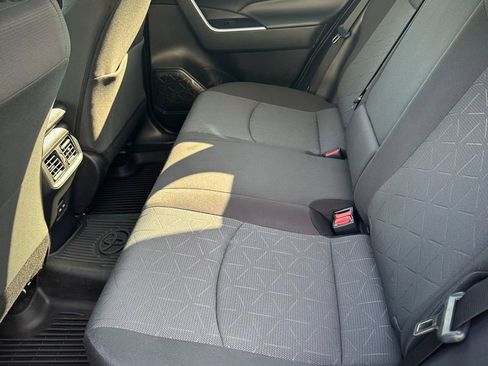 Used 2023 Toyota RAV4 XLE w/ Convenience Package image 7