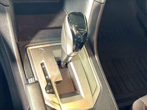 Used 2021 Subaru Crosstrek 2.0i Premium image 17