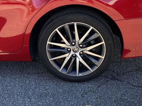 Used 2024 Toyota Camry XLE image 9