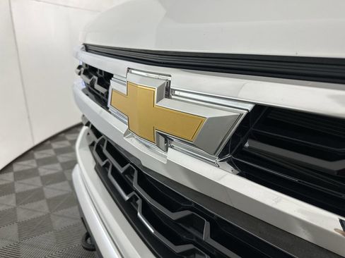 Used 2024 Chevrolet Silverado 1500 LT image 31