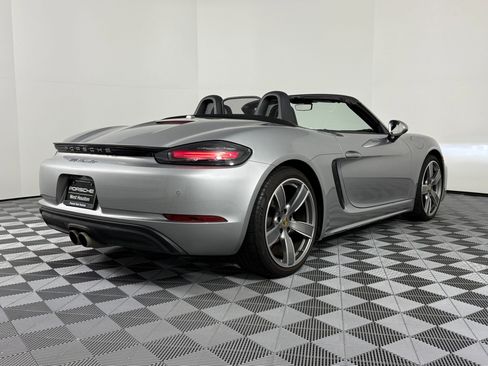 Certified 2024 Porsche 718 Boxster image 9