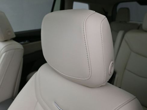 Used 2023 Cadillac XT6 Premium Luxury w/ Technology Package image 19