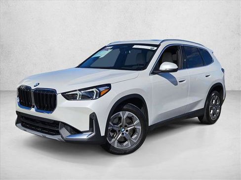Certified 2023 BMW X1 xDrive28i w/ Premium Package AWD/4WD image 2