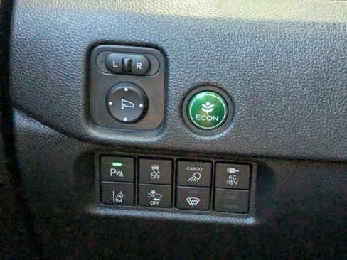 Used 2023 Honda Ridgeline Black Edition image 11