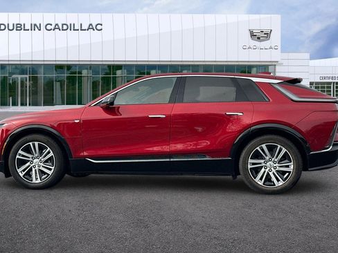 Certified 2024 Cadillac Lyriq Tech w/ Driver Assist Package image 7