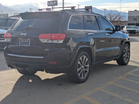 Used 2018 Jeep Grand Cherokee Overland image 5