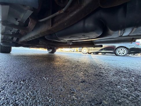 Used 2010 Toyota Tundra 4x4 Double Cab image 22