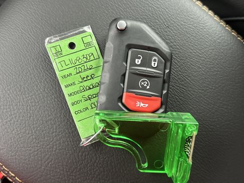 New 2026 Jeep Gladiator Sahara image 3