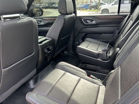 Used 2021 Chevrolet Suburban High Country image 16