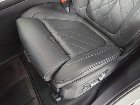 Certified 2024 BMW X5 xDrive40i w/ Premium Package image 12