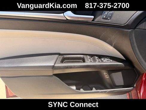 Used 2017 Ford Fusion Titanium FWD image 17