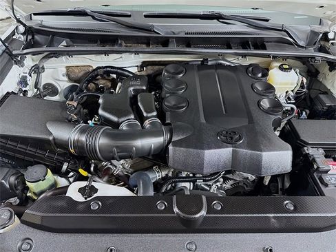 Used 2021 Toyota 4Runner TRD Off-Road Premium image 30