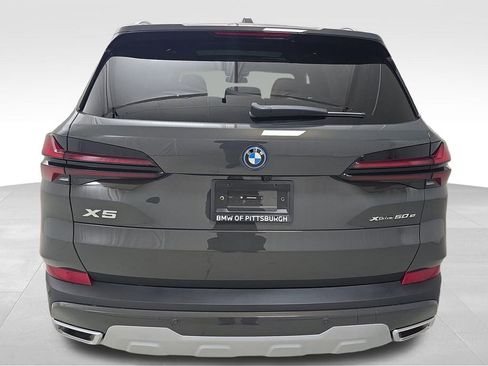 New 2026 BMW X5 xDrive50e w/ Premium Package image 8