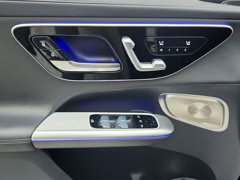 Certified 2023 Mercedes-Benz GLC 300 image 17