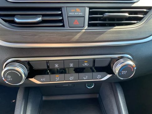 New 2025 Nissan Altima 2.5 SV image 19