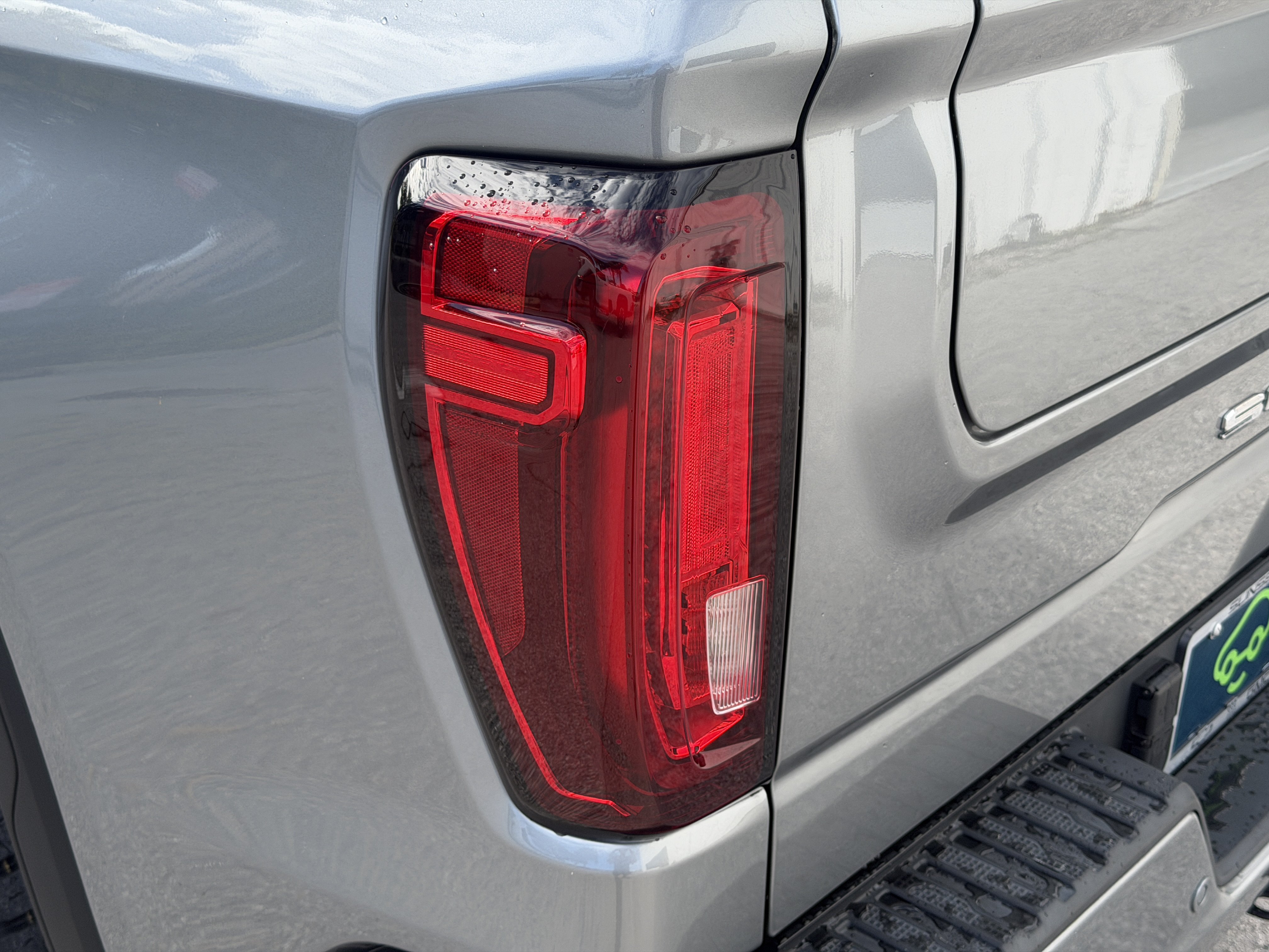 Certified 2023 GMC Sierra 1500 AT4 w/ AT4 Premium Package AWD/4WD image 10