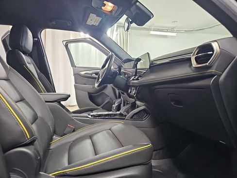 Used 2024 Chevrolet TrailBlazer ACTIV w/ Driver Confidence Package AWD/4WD image 13