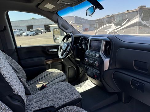 Used 2022 GMC Sierra 2500 SLE w/ SLE Convenience Package AWD/4WD image 16