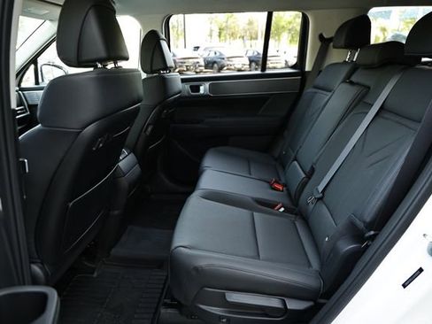 Used 2025 Hyundai Santa Fe SEL image 24