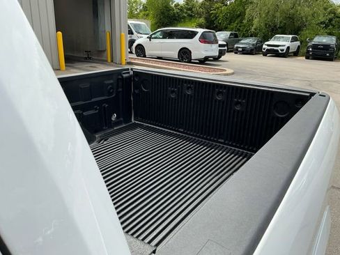 Used 2016 RAM 1500 Outdoorsman AWD/4WD image 21