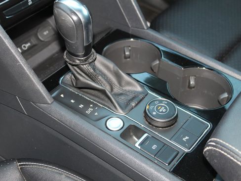 Used 2021 Volkswagen Atlas SEL image 25