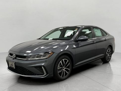 New 2025 Volkswagen Jetta SE image 8