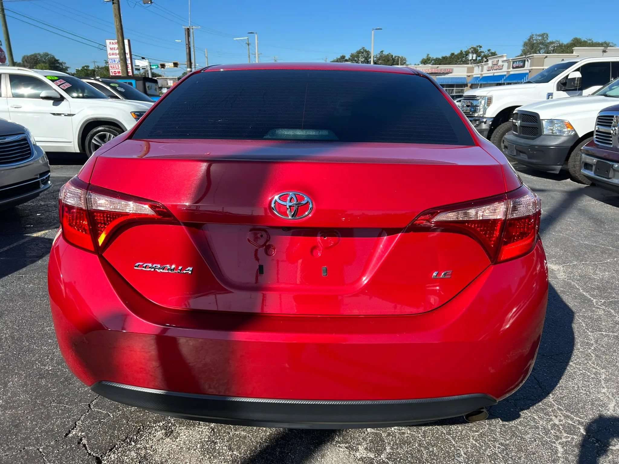Used 2017 Toyota Corolla LE FWD image 4