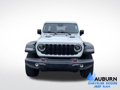 Used 2024 Jeep Wrangler Unlimited Rubicon AWD/4WD image 2