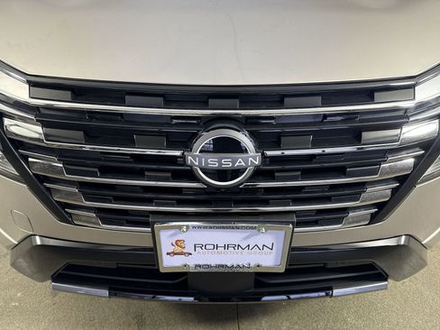 New 2026 Nissan Rogue Platinum w/ Tech Package image 27