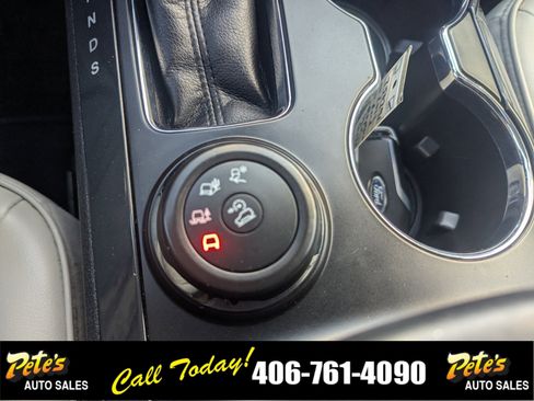 Used 2017 Ford Explorer Platinum image 37