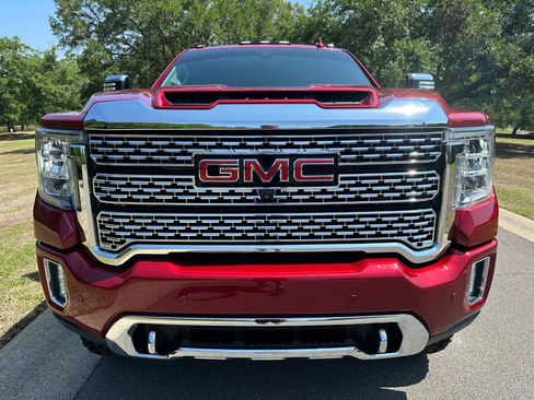 Used 2020 GMC Sierra 2500 Denali w/ Denali Ultimate Package image 2