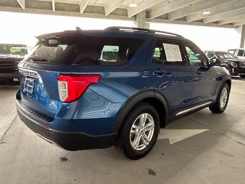 Used 2021 Ford Explorer XLT w/ Equipment Group 202A image 3
