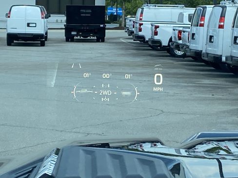 Used 2024 Chevrolet Silverado 2500 ZR2 w/ Technology Package image 24