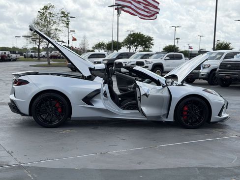 Used 2026 Chevrolet Corvette Stingray Coupe w/ Battery Protection Package image 15