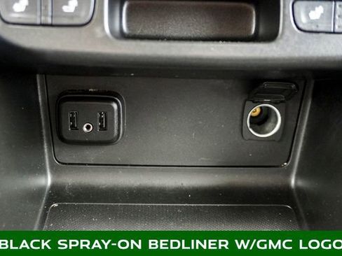 Used 2022 GMC Canyon AT4 image 19