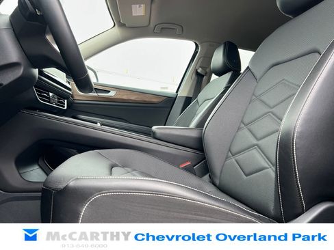 Used 2024 Volkswagen Atlas SE image 9